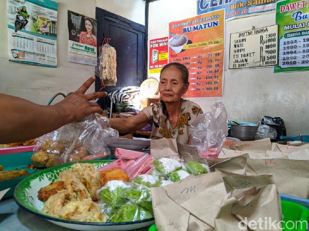 Semua Jajanan di Warung Matun Ini Harganya Rp 1.000 Semua Jajanan di Warung Matun Ini Harganya Rp 1.000