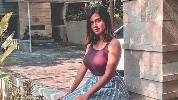 Selebgram Jess Amalia yang Nggak Kalah Seksi