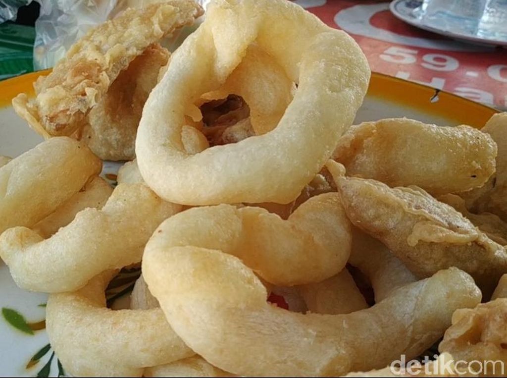 Kolong Raksasa, Camilan Khas Pacitan yang Gurih Renyah Kolong Raksasa, Camilan Khas Pacitan yang Gurih Renyah