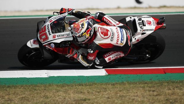 Japan's Takaaki Nakagami rides his Honda during the fourth practice session for Sunday's Emilia Romagna Motorcycle Grand Prix at the Misano circuit in Misano Adriatico, Italy, Saturday, Sept. 19, 2020. (AP Photo/Antonio Calanni)
