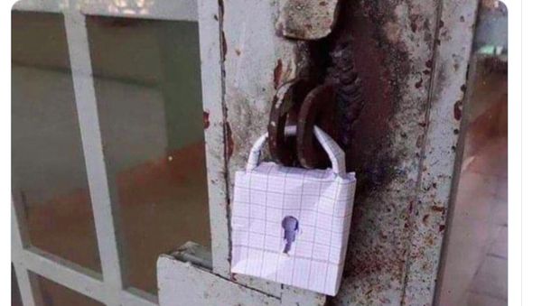 Meme Lawak David de Gea dan Para Bek MU