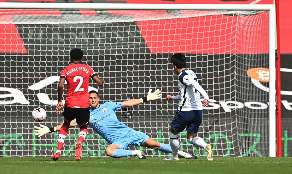 SOUTHAMPTON, ENGLAND - SEPTEMBER 20: Heung-Min Son of Tottenham Hotspur celebrates after scoring his team's second goal during the Premier League match between Southampton and Tottenham Hotspur at St Mary's Stadium on September 20, 2020 in Southampton, England. (Photo by Catherine Ivill/Getty Images)