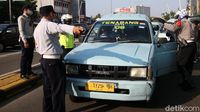 Awas, Angkot Bawa Penumpang Lebih dari 50 Persen Kena Razia