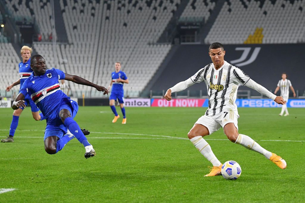 TURIN, ITALY - SEPTEMBER 20:  Cristiano Ronaldo (L) and Juventus head coach Andrea Pirlo celebrate victory at the end of the Serie A match between Juventus and UC Sampdoria at Allianz Stadium on September 20, 2020 in Turin, Italy.   (Photo by Valerio Pennicino/Juventus FC via Getty Images)