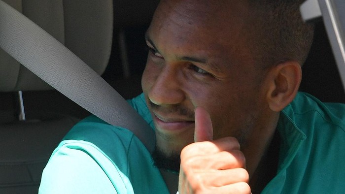 Liverpools Brazilian midfielder Fabinho leaves Melwood in Liverpool, north west England after training on May 20, 2020, as training resumes after the Premier League was halted due to the COVID-19 pandemic. (Photo by Paul ELLIS / AFP)