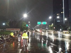 Banjir di Underpass Karet Bivak Surut, Kendaraan Bisa Melintas Lagi