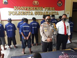 2 Tersangka Baru Penyerangan Doa Nikah di Solo Ditangkap, 5 Buron