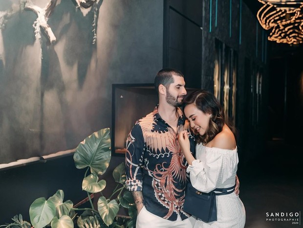 Potret Kemesraan Salmafina dan Pacar Bulenya