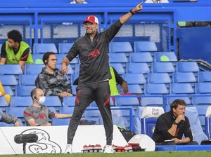 Staf Liverpool Rayakan Kartu Merah Chelsea, Klopp Berang