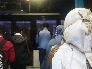 Operasi TransJakarta Dibatasi hingga Pukul 19.00, Begini Kondisi Halte Monas