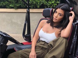 Bikin Permen Vagina, Kourtney Kardashian Dikecam