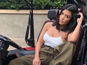 Bikin Permen Vagina, Kourtney Kardashian Dikecam Bikin Permen Vagina, Kourtney Kardashian Dikecam