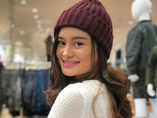 Ini Potret Wanita yang Bikin Iri Netizen karena Cantik di Foto KTP