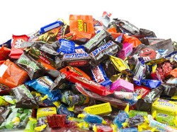 Malapetaka dari Sebungkus Permen Pemberian Peramal