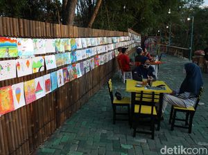 Pinggiran Sungai di Bantul Jadi Lokasi Pameran Lukisan Anak-anak