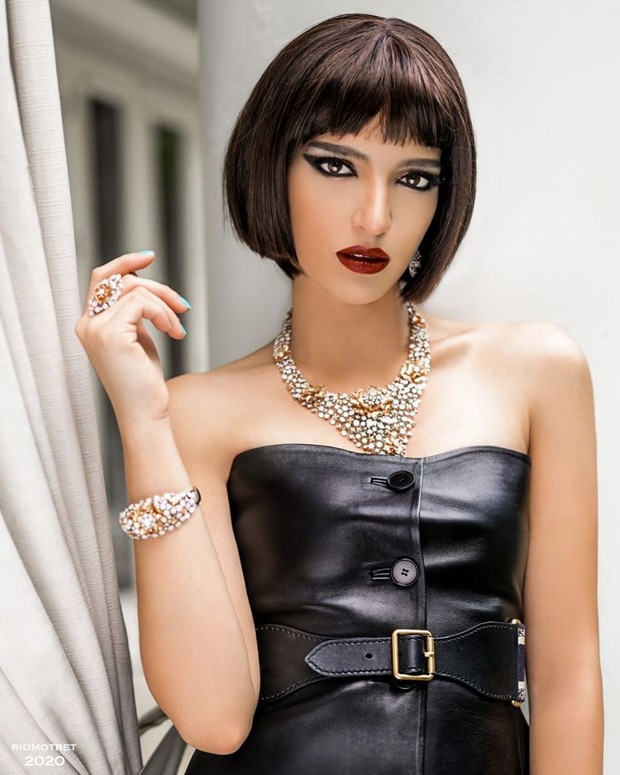 Potret Nia Ramadhani/sumber: Instagram.com/riomotret Potret nia ramadhani menggunakan makeup bold hasil riasan bubah alfian