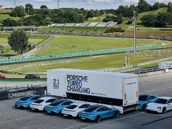 Porsche Punya Powerbank Raksasa, Bisa Ngecas 30 Mobil Listrik