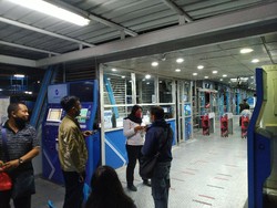 Warga Kecewa Jam Operasional TransJakarta Dibatasi: Tak Ada Sosialisasi