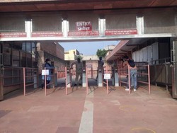 Nekat Buka Kembali, Taj Mahal Sepi Pengunjung