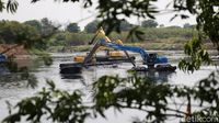 Waduk Ria Rio Dikeruk Antisipasi Musim Hujan