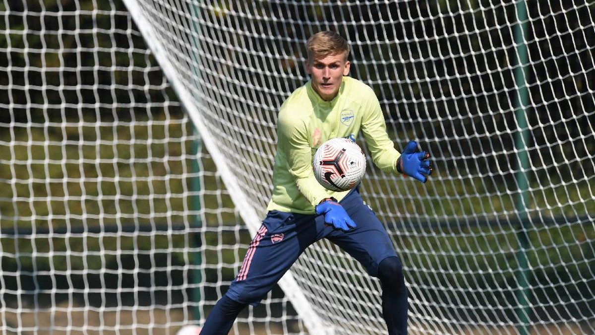 Alex Runarsson jadi kiper anyar Arsenal. (Foto: Twitter @Arsenal)