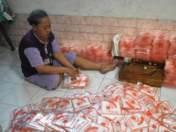 Banyak Perempuan Indonesia Jadi Tulang Punggung Saat Pandemi COVID-19