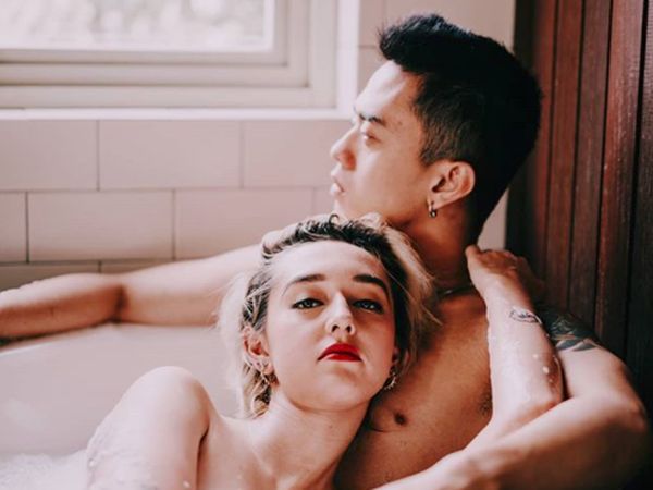Potret Fabiola, Mantan Istri Reza SM*SH Berendam Bareng Cowok