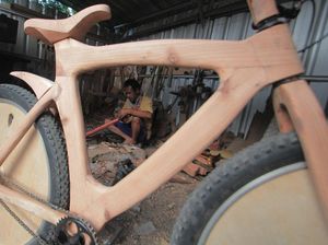 Wow! Sepeda Kayu L-Benr Ini, Keren Bener