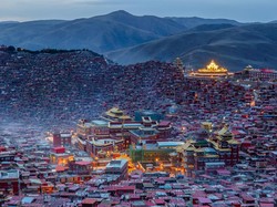Larung Gar, Kampung Biksu Terbesar Dunia