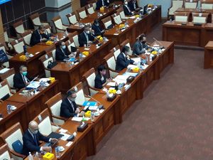 Menlu Rapat Bareng Komisi I DPR, Bahas Diplomasi Vaksin Corona-Pemilu AS