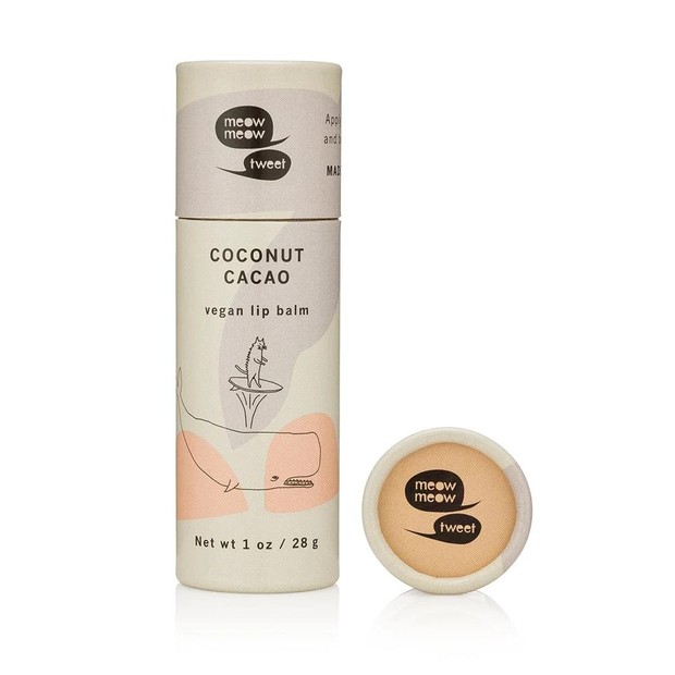 Meow Meow Tweet Vegan Lip Balm/meowmeowtweet.com Lip balm vegan yang satu ini memiliki fungsi ganda untuk tubuh, kalian bisa menggunakan produk ini di bibir, tangan dan bagian lain di kulit kamu yang terasa kering.