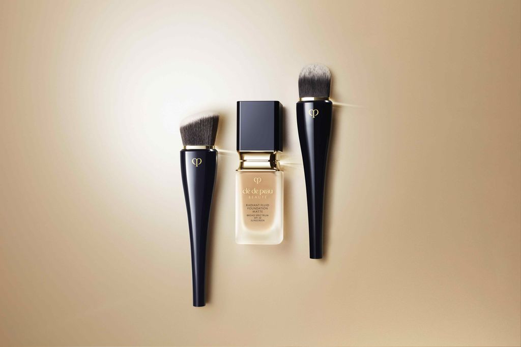 Radiant Fluid Foundation Matte Cle de Peau