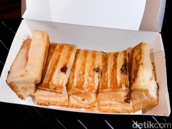 Super Laris! Roti Bakar Ini Ludes 300 Porsi dalam 3 Jam