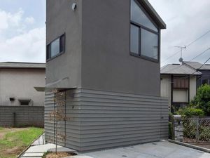 Dari Luar Terlihat Minimalis, Interiornya Bikin Kamu Seperti di Rumah Pohon