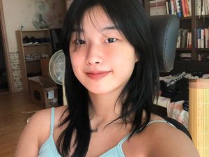 Potret Petarung MMA Imut yang Ternyata Sepupu RM BTS, Wajahnya Mirip!