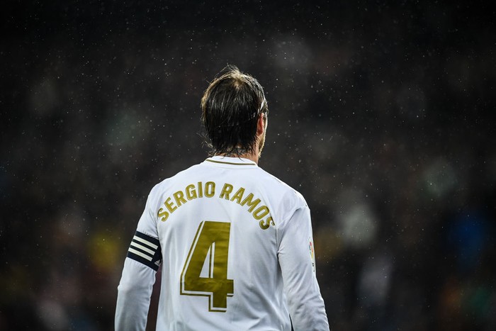 MADRID, SPAIN - MARCH 01: Sergio Ramos of Real Madrid CF runs with the ball during the Liga match between Real Madrid CF and FC Barcelona at Estadio Santiago Bernabeu on March 01, 2020 in Madrid, Spain. (Photo by David Ramos/Getty Images)