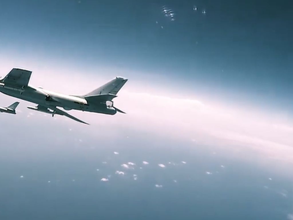 Video Propaganda Militer China Gunakan Cuplikan Film Transformers Video Propaganda Militer China Gunakan Cuplikan Film Transformers