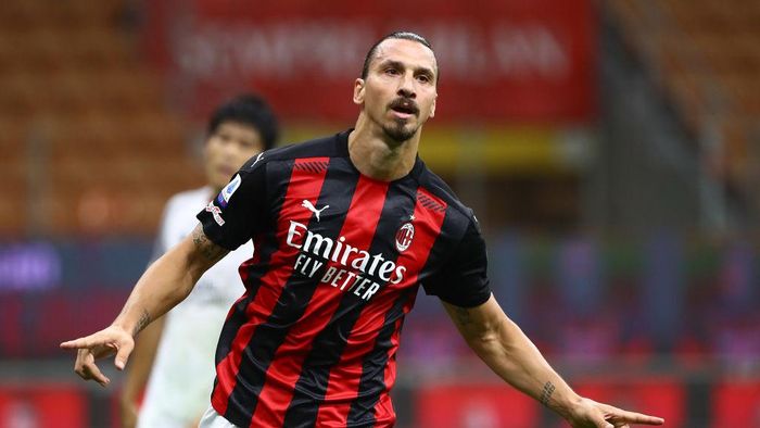 Zlatan Ibrahimovic MILAN, ITALY - SEPTEMBER 21: Zlatan Ibrahimovic of AC Milan celebrates after scoring the opening goal during the Serie A match between AC Milan and Bologna FC at Stadio Giuseppe Meazza on September 21, 2020 in Milan, Italy. (Photo by Marco Luzzani/Getty Images)