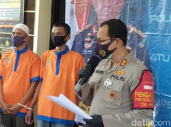 2 Pria Bandel di Malang Beli 1.000 Liter BBM Premium Pakai Mobil Modifikasi