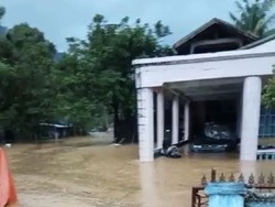 Banjir Terjang Padang, BPBD: Terparah di 6 Kecamatan