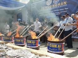 Bea Cukai Musnahkan Jutaan Batang Rokok-Sex Toys Ilegal Senilai Rp 44,8 M