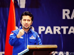 April: Pertarungan Emil di Musda Demokrat Jatim-Geger Gelas Dalam Perut