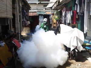 Fogging Cegah Demam Berdarah di Pondok Kelapa