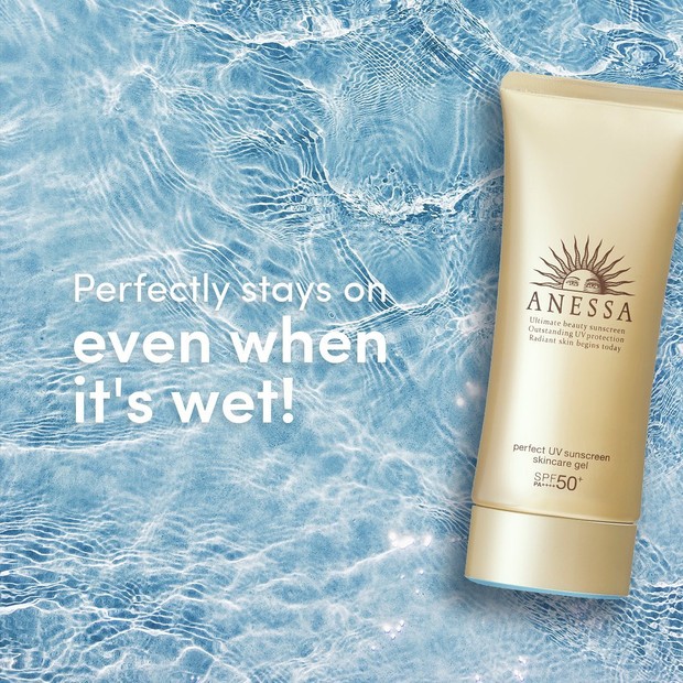 Anessa Perfect UV Sunscreen Skincare SPF 50+ PA++++ adalah sunscreen nomor satu di Jepang selama 19 tahun berturut-turut. Khasiatnya sudah terbukti baik bagi kulit.