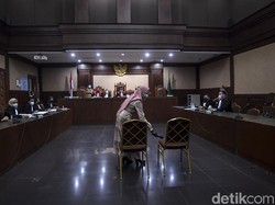 Bacakan Eksepsi, Pihak Pinangki Jelaskan soal Nama Jaksa Agung di Dakwaan