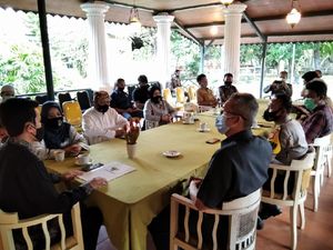 Pandemi Corona, Tradisi Panjang Jimat di Cirebon Ditiadakan Pandemi Corona, Tradisi Panjang Jimat di Cirebon Ditiadakan