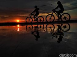 Menanti Senja di Pulau D Pantai Indah Kapuk