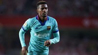 Di nomor 10 ada Nelson Semedo. Bek kanan asal Portugal ini dibeli Wolves dari Barcelona seharga 36,8 juta paun atau setara Rp 704 miliar (Getty Images/Aitor Alcalde)