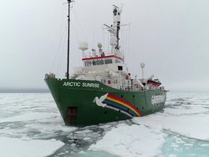 Lapisan Es Greenland dan Antartika Menipis Akibat Pemanasan Global