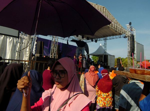 Wakil Ketua DPRD Kota Tegal Gelar Dangdutan di Tengah Pandemi